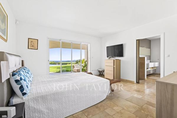 Sanary-sur-Mer / Ollioules – Villa avec vue mer panoramique