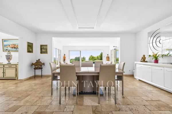 Sanary-sur-Mer / Ollioules – Villa avec vue mer panoramique