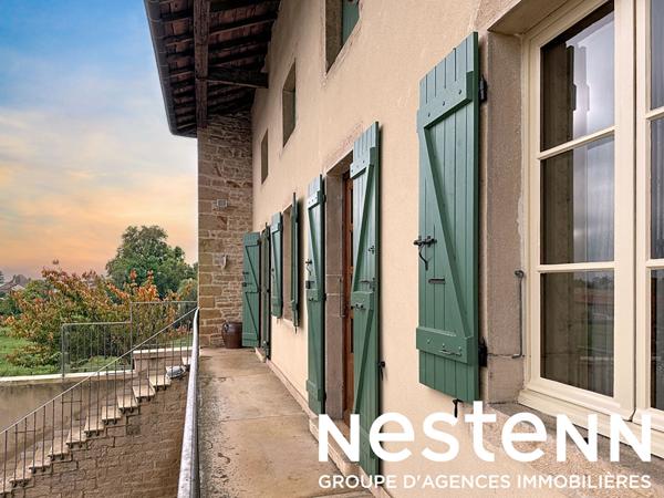 A vendre : Magnifique Propriété avec dépendances et jardin - à 10 minutes de Mâcon (71000)