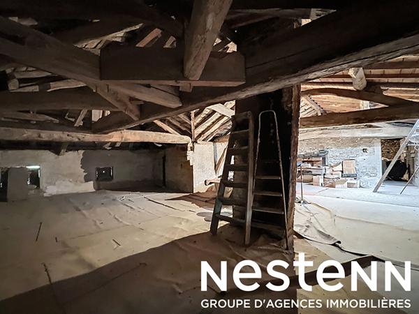 A vendre : Magnifique Propriété avec dépendances et jardin - à 10 minutes de Mâcon (71000)