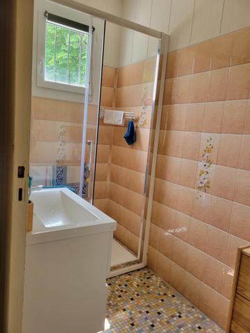 Pavillon rénové avec grande dépendance