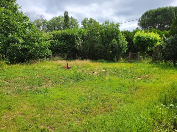 Pavillon rénové avec grande dépendance