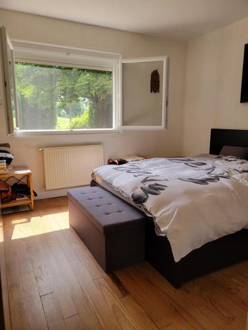 Pavillon rénové avec grande dépendance