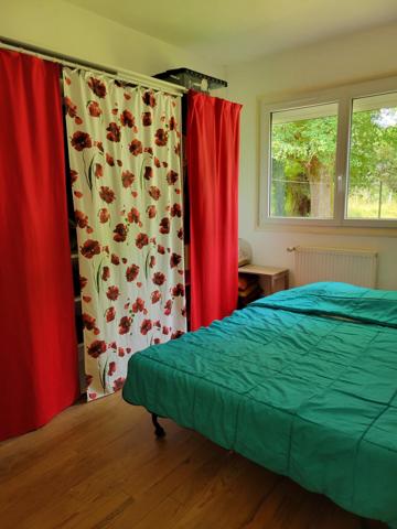 Pavillon rénové avec grande dépendance