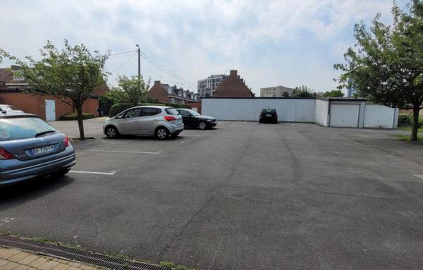 APPARTEMENT 2 CHAMBRES , BALCON , GARAGE