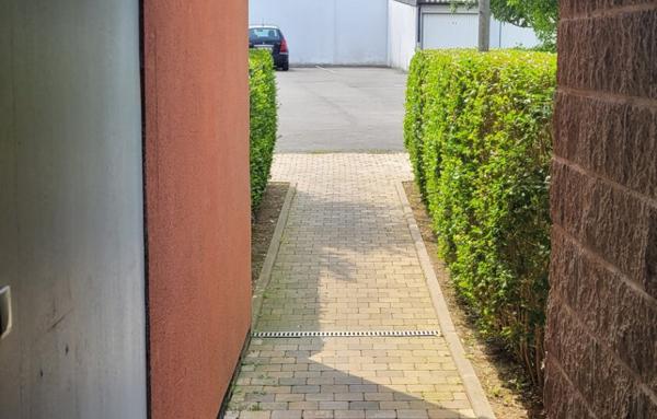 APPARTEMENT 2 CHAMBRES , BALCON , GARAGE