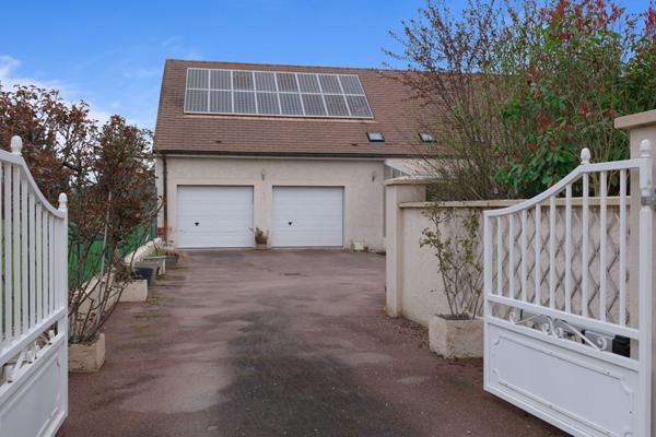Côte chalonnaise , maison à Givry de 170 m² avec 4 chambres