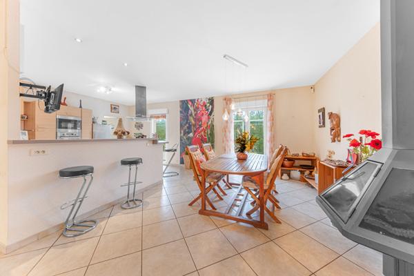 Côte chalonnaise , maison à Givry de 170 m² avec 4 chambres