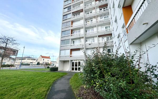 Appartement à vendre    4 pièces • 103,55 m2 Fleury-les-Aubrais