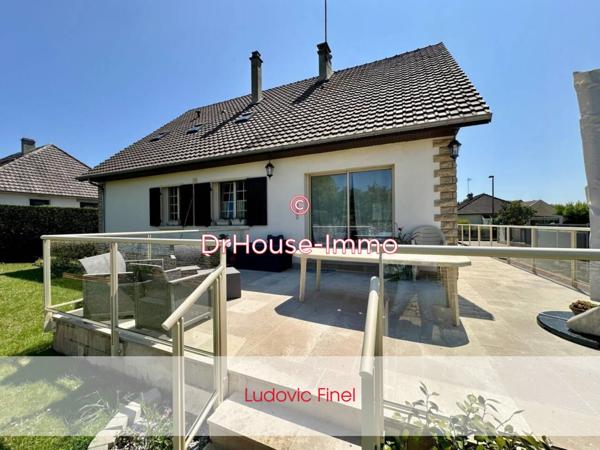 Maison à vendre 8 pièces de 212 m²
