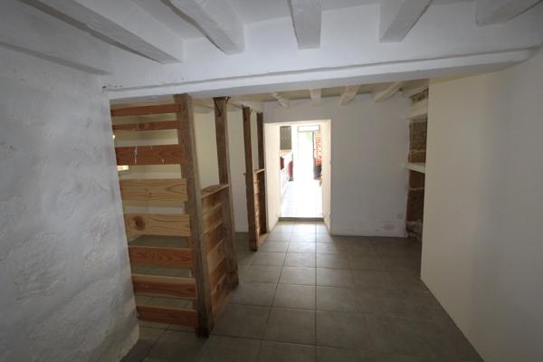 Dpt Côte d'Or (21), à vendre GISSEY SUR OUCHE maison de village P5 de 136 m², terrasse de 28 m².