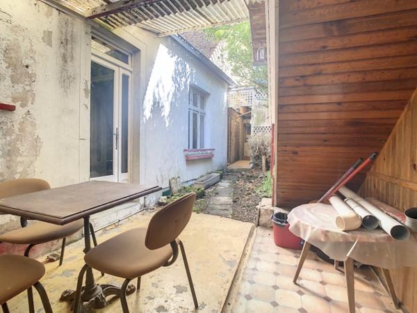 Maison de ville avec cour intérieure