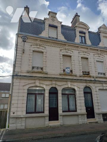 Maison de 170 m² - Fort potentiel - Vue mer - Le Portel

Située à proximité du littoral, cett...