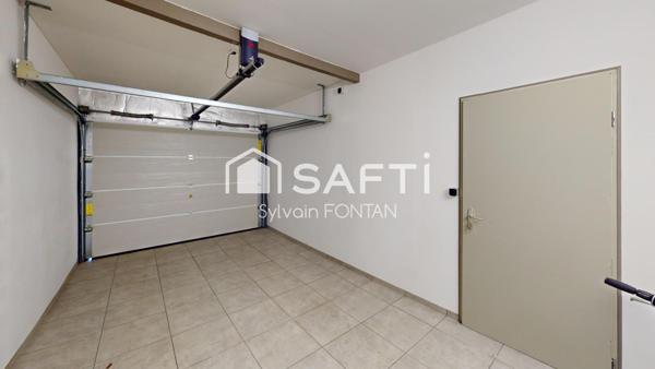 TRES BELLE MAISON D’ARCHITECTE, DE QUALITE, EXTRÊMEMENT BIEN ENTRETENUE ET AU CALME.