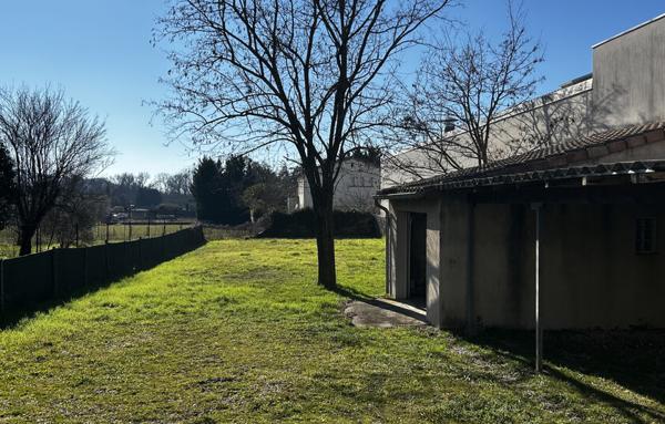 Maison en exclusivité à Ruoms avec potentiel locatif, investissement, activité libérale