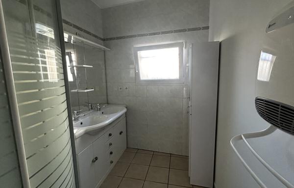 Maison en exclusivité à Ruoms avec potentiel locatif, investissement, activité libérale