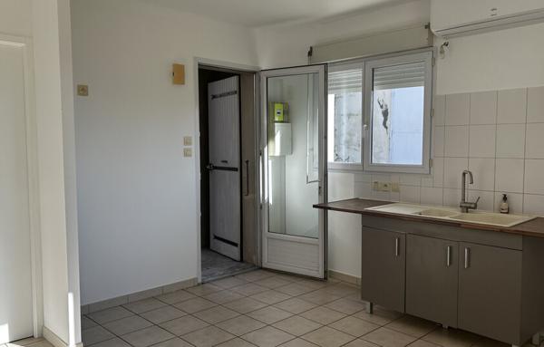 Maison en exclusivité à Ruoms avec potentiel locatif, investissement, activité libérale