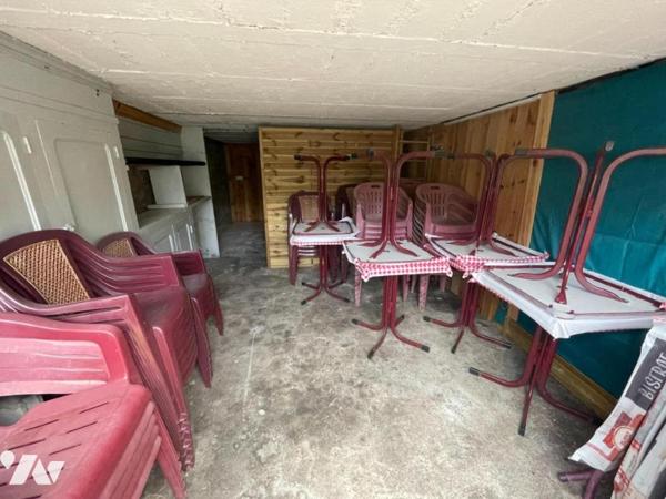 MURS ET FONDS A VENDRE A SAINT CHELY D'APCHER