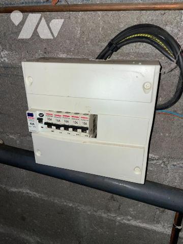 MURS ET FONDS A VENDRE A SAINT CHELY D'APCHER