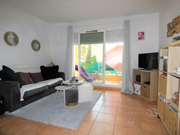Appartement T2 42M² avec Terrasse 8m²- Cave et Parking