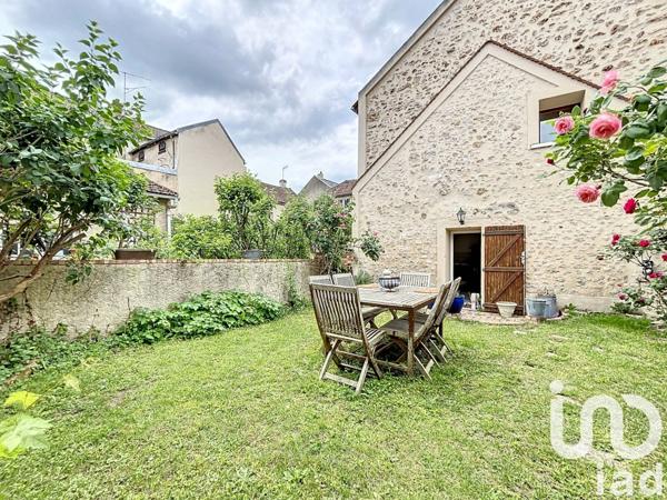 Maison à vendre 9 pièces 176 m² Mézières-sur-Seine