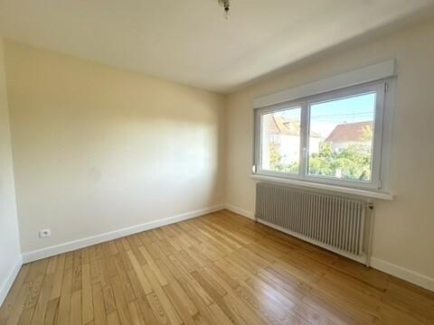 Barr, maison plain pied sur 9,73 ares avec dépendance