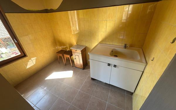 Maison à vendre    10 pièces •  Lancrans