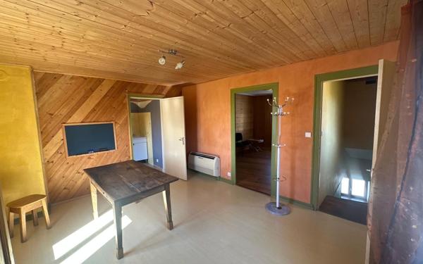 Maison à vendre    10 pièces •  Lancrans