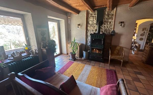 Maison à vendre    10 pièces •  Lancrans