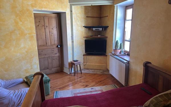 Maison à vendre    10 pièces •  Lancrans