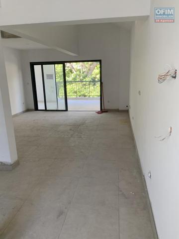 A SAISIR MAGNIFIQUE APPARTEMMENT NEUF T4 DUPLEX AU COEUR DE SAINT LEU