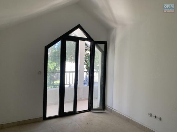 A SAISIR MAGNIFIQUE APPARTEMMENT NEUF T4 DUPLEX AU COEUR DE SAINT LEU