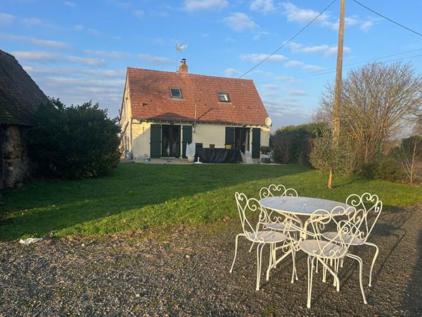 Jolie fermette entièrement rénovée à La Suze sur Sarthe