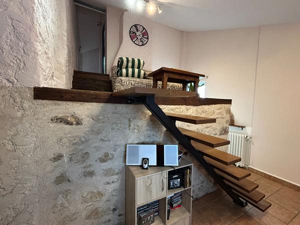 Jolie fermette entièrement rénovée à La Suze sur Sarthe