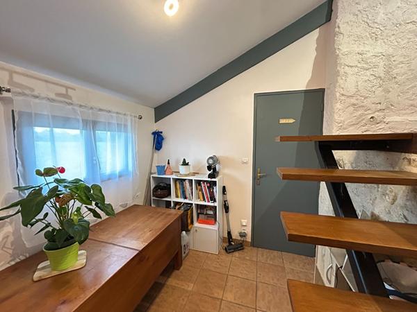 Jolie fermette entièrement rénovée à La Suze sur Sarthe