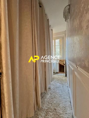 Argenteuil centre-ville Maison de Prestige à Vendre - 5 Chambres, 160 m² €599 000 ** - Référence 4526