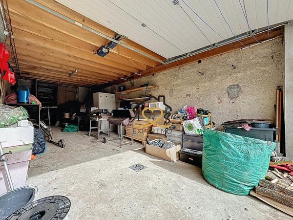 Saint-Dier-d'Auvergne (63520) Maison familiale avec nombreuses dépendances – 4 chambres – Terrain clos – Saint-Dier-d’Auvergne