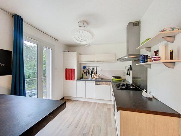 Maison de 101 m² - 3 chambres dont une suite parentale - garage - terrain arboré de 2700 m²