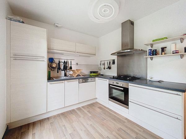 Maison de 101 m² - 3 chambres dont une suite parentale - garage - terrain arboré de 2700 m²