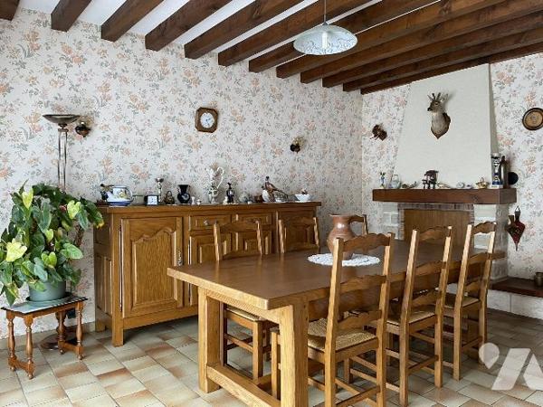 MAISON ET DEPENDANCES SUR 2 HECTARES DE TERRAIN