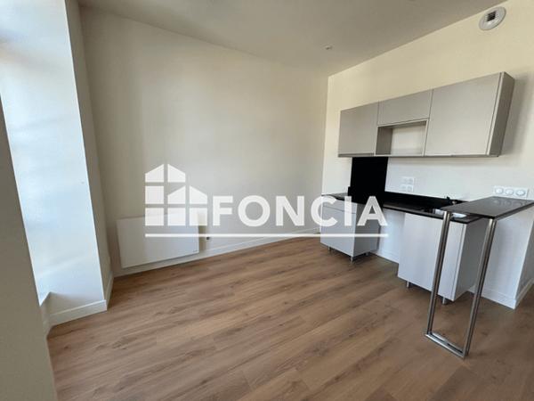Location Appartement 2 pièces 38.12 m² - 8 BIS RUE MARCA Pau 64000