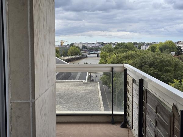 Appartement T2 – Grand balcon – Vue panoramique sur Nantes & Loire