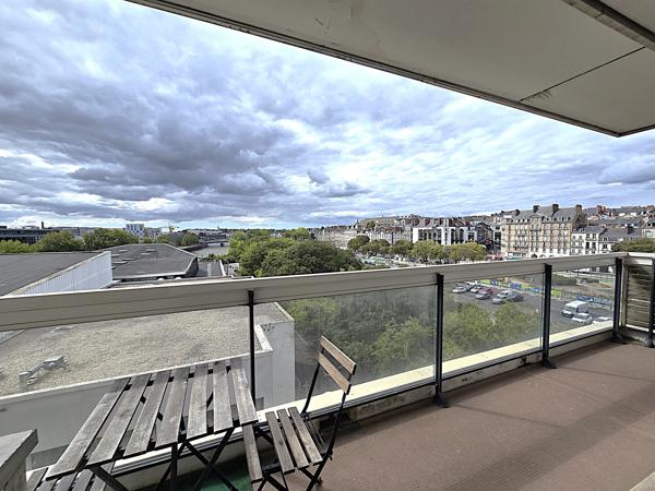 Appartement T2 – Grand balcon – Vue panoramique sur Nantes & Loire