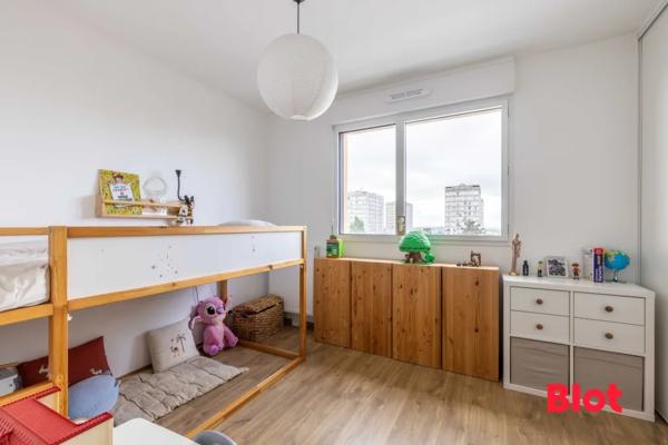 Appartement 4 pièce(s)