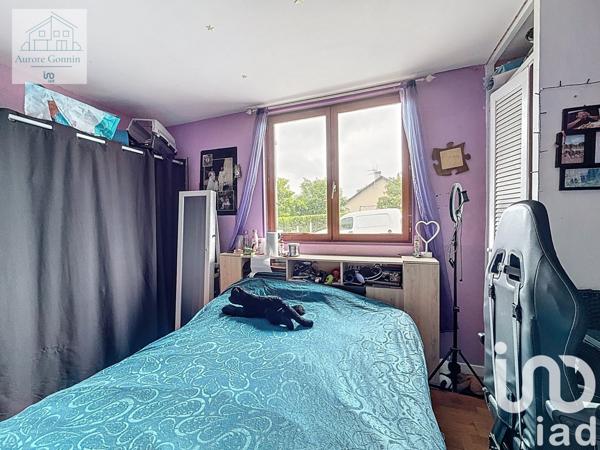 Maison 4 pièces de 115 m² à Lucenay-lès-Aix (58380)