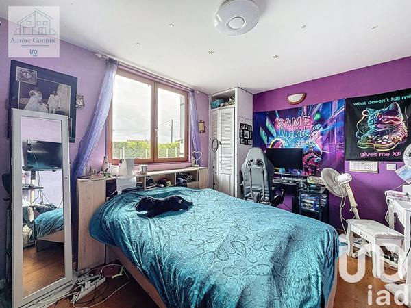 Maison 4 pièces de 115 m² à Lucenay-lès-Aix (58380)