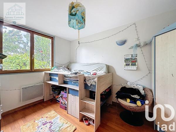 Maison 4 pièces de 115 m² à Lucenay-lès-Aix (58380)