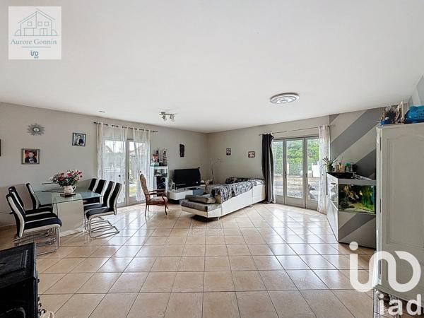 Maison 4 pièces de 115 m² à Lucenay-lès-Aix (58380)