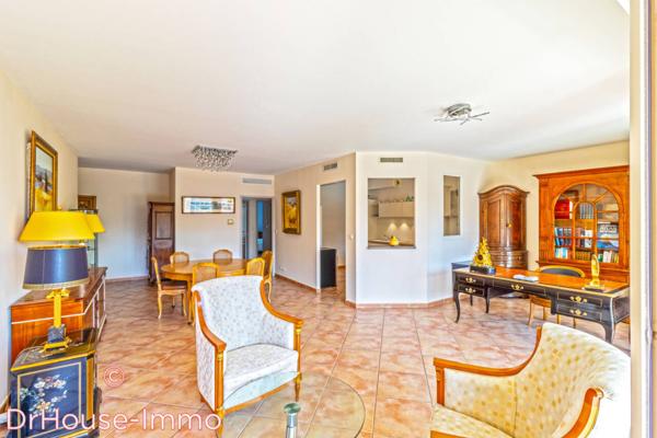 Appartement à vendre 3 pièces de 105 m²