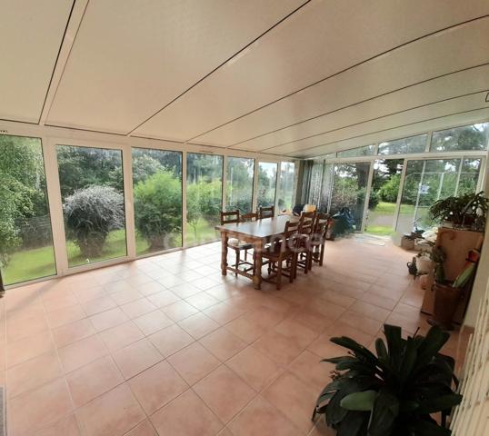 Maison à vendre sur sous-sol total - secteur Plogonnec - Surface habitable 134 m2 - 6 pièces- 4 chambres - 1 bureau- véranda- jardin-parcelle de 2794 m2